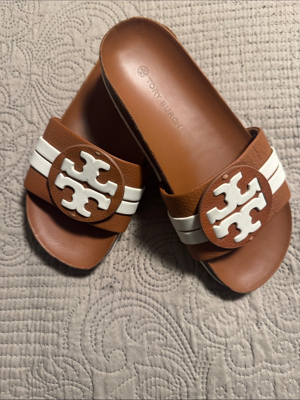 Tory Burch Tan and White Leather Slide Sandals